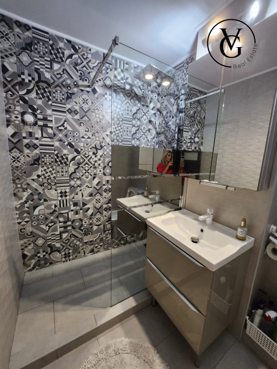 Apartament 2 camere - zona Poarta 6