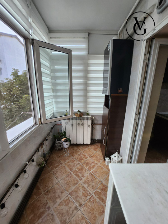 Apartament 2 camere - zona Poarta 6
