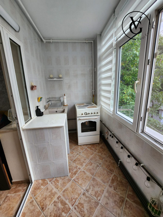 Apartament 2 camere - zona Poarta 6