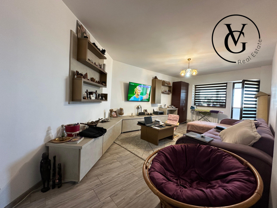 Apartament decomandat 3 camere - zona Gara - vedere spre mare