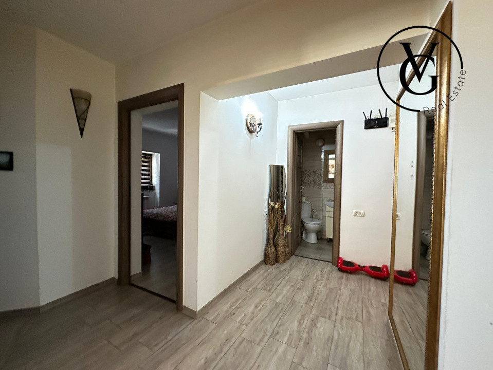 Apartament decomandat 3 camere - zona Gara - vedere spre mare