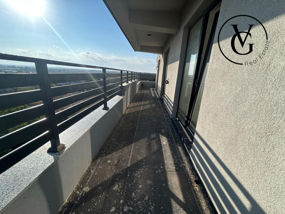 Apartament 4 camere cu terasa vedere lac