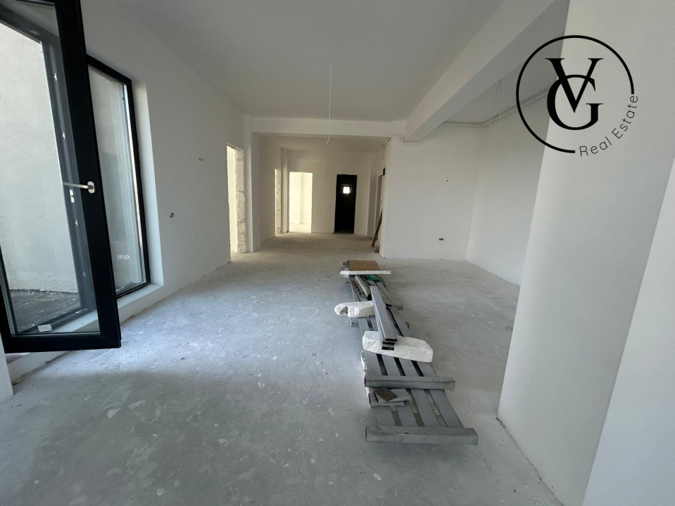 Apartament 4 camere penthouse cu terasa vedere panoramica lac Siutghiol