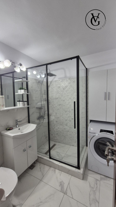 Apartament  3 camere modern - Decebal