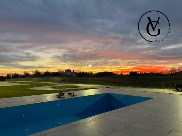 Proprietate exclusivistă în Izvorani | Design minimalist 