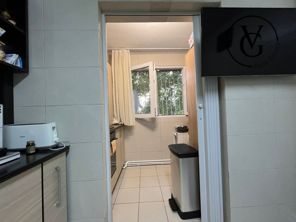 Apartament 3 camere - Metrou Dristor - Centrala Proprie