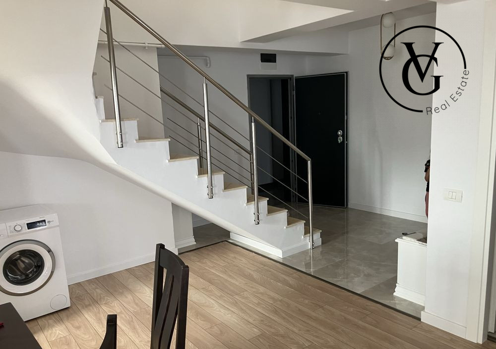 Apartament tip duplex 3 camere - zona Faleza Nord