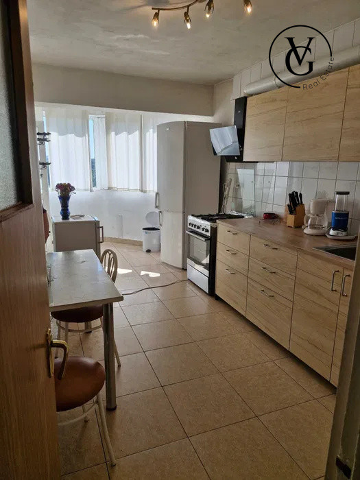 Apartament 3 camere Piata 1 Mai