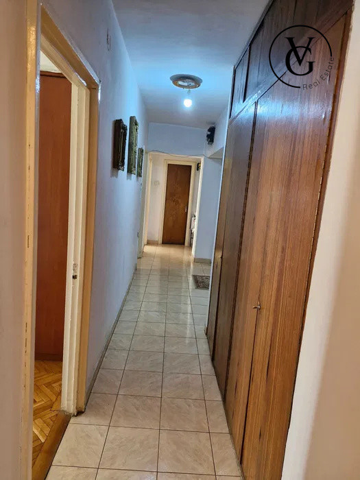 Apartament 3 camere Piata 1 Mai