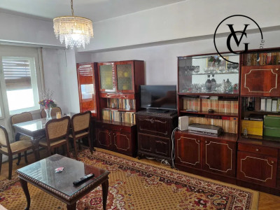 Apartament 3 camere Piata 1 Mai