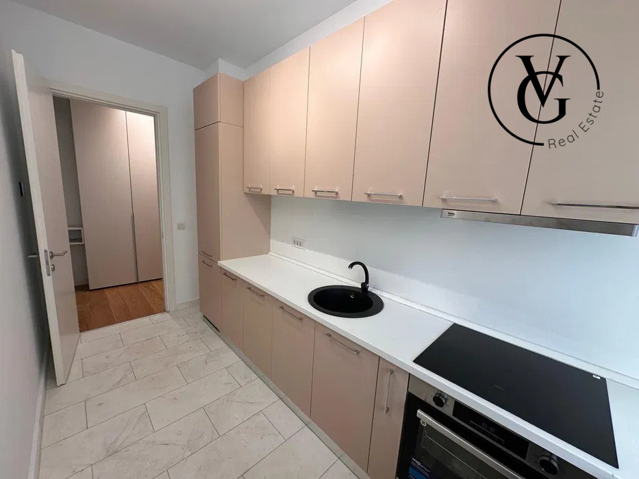 Apartament cu curte Luxuria Residence