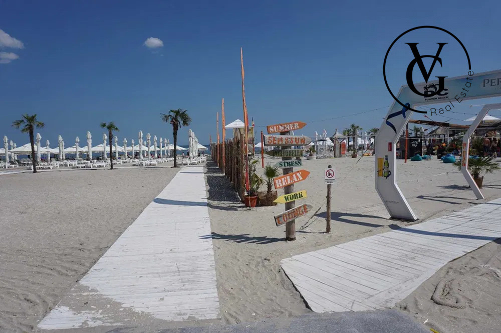 Apartament 2 camere Mamaia Nord + loc parcare - termen lung