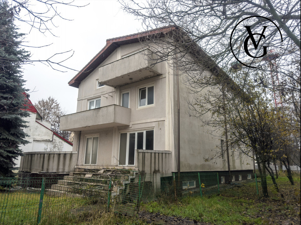 Casa 8 camere | Erou Iancu Nicoale | Teren 842mp