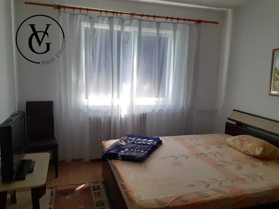 Apartament cu 3 camere în zona Campus - termen lung