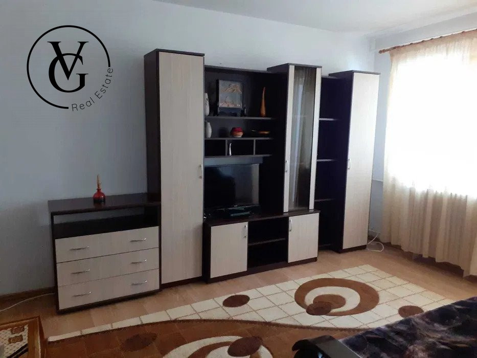 Apartament cu 3 camere în zona Campus - termen lung