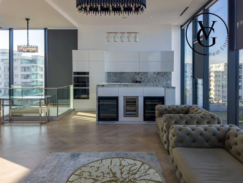 Penthouse | Duplex | One Mamaia | 300mp | Jacuzii
