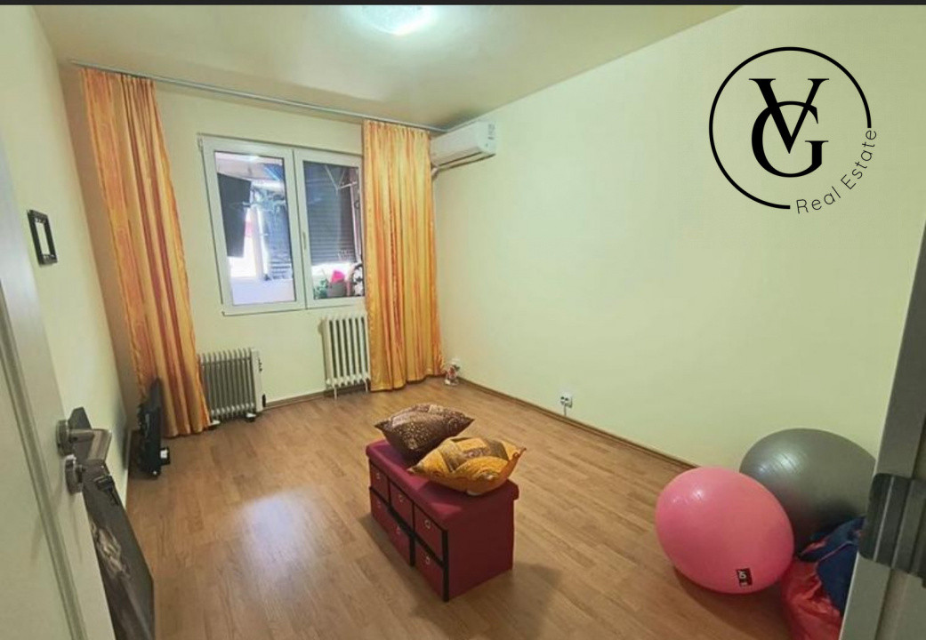 Apartament 4 camere - Piata Domenii 