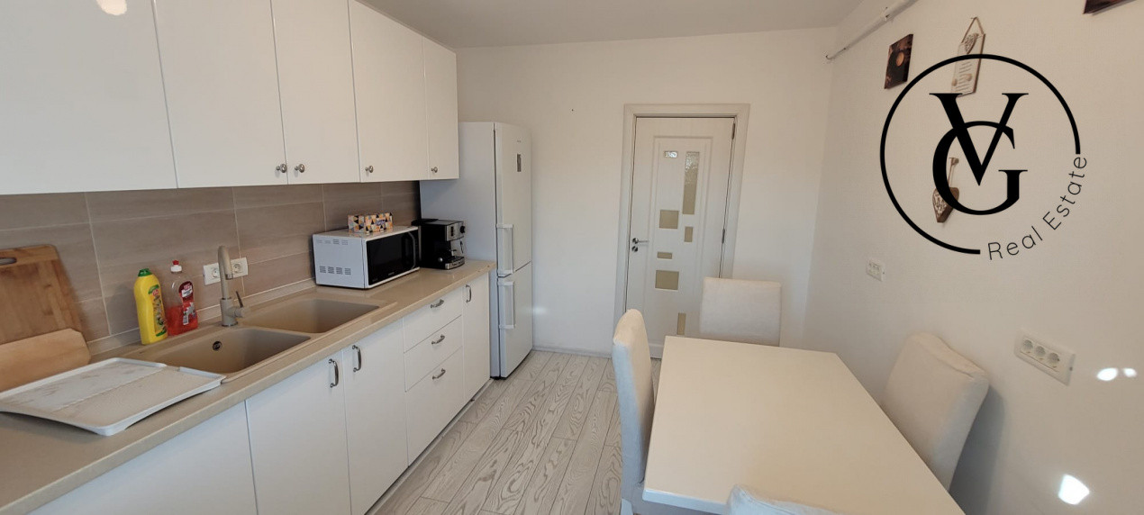 Apartament 2 camere - Centru - Centrala proprie