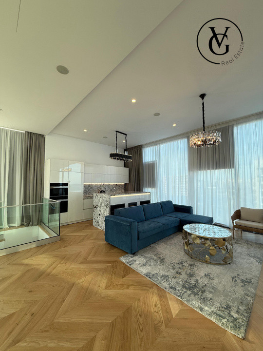 Penthouse | Duplex | One Mamaia | 300mp | Jacuzii