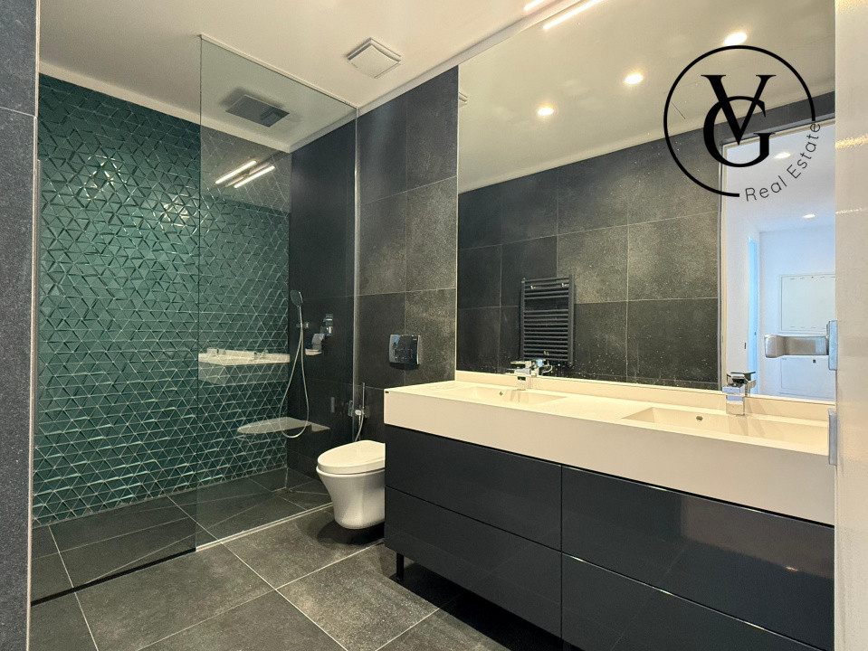 Penthouse | Duplex | One Mamaia | 300mp | Jacuzii