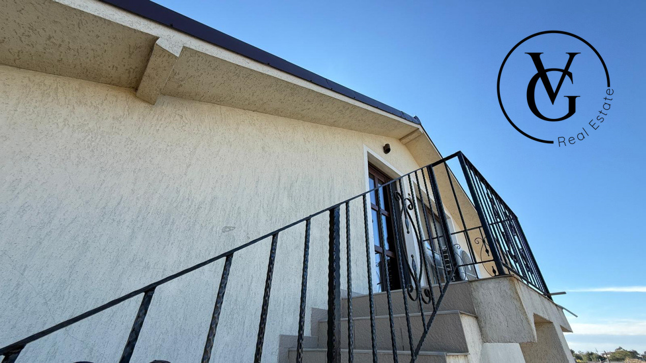 Casa spatioasa cu 8 dormitoare