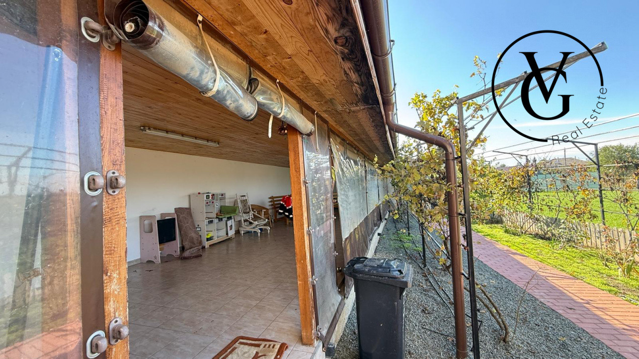 Casa spatioasa cu 8 dormitoare