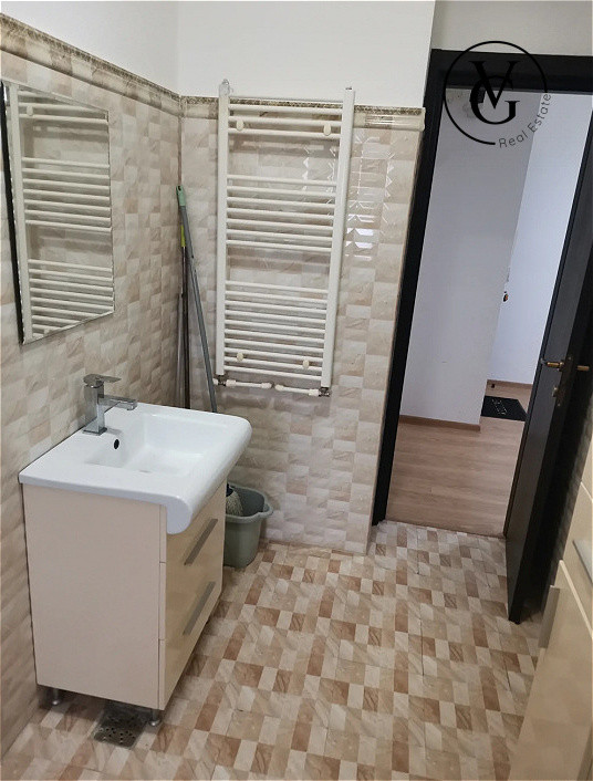 Apartament 2 camere + parcare- Zona Campus 