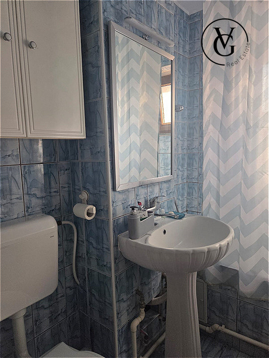 Apartament 2 camere + parcare - Navodari centru