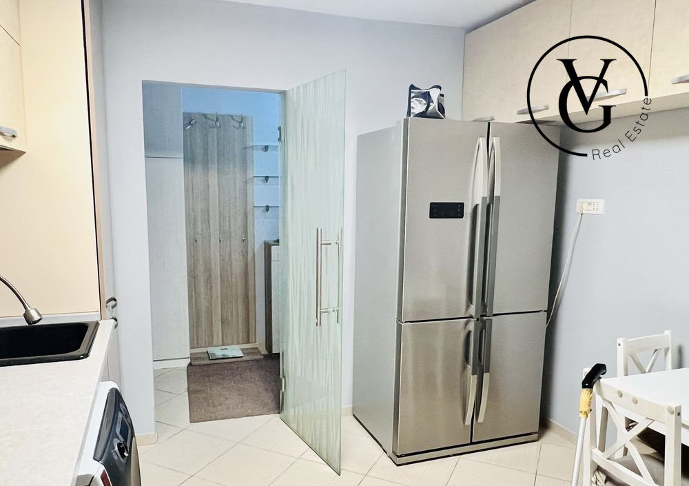 Apartament 2 camere - zona Tomis Mall - centrala proprie