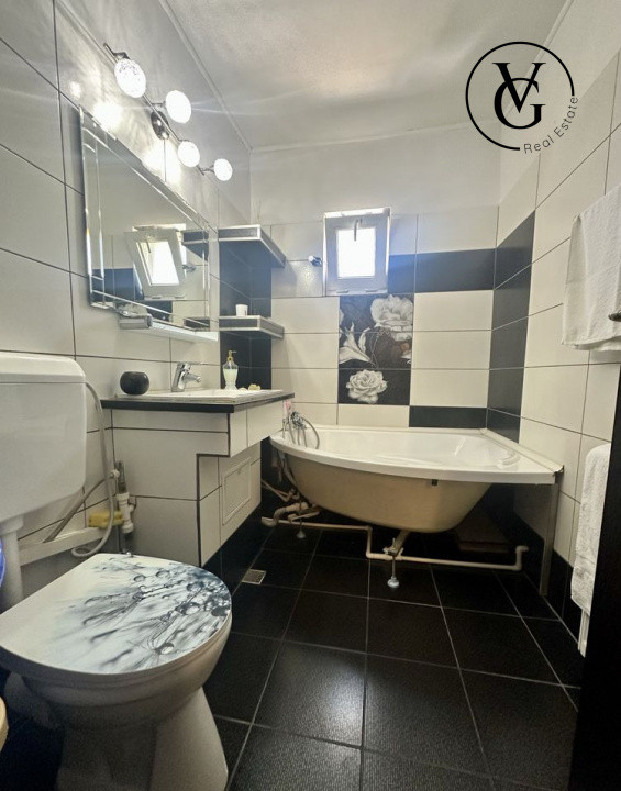 Apartament 3 camere - zona Tomis III - termen lung