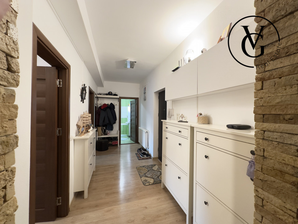 Apartament Compozitori, 101 mp curte în proprietate, garaj 