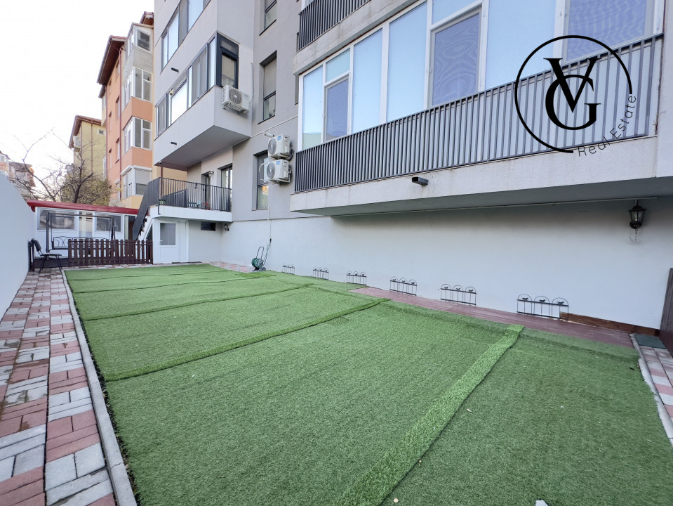 Apartament Compozitori, 101 mp curte în proprietate, garaj 