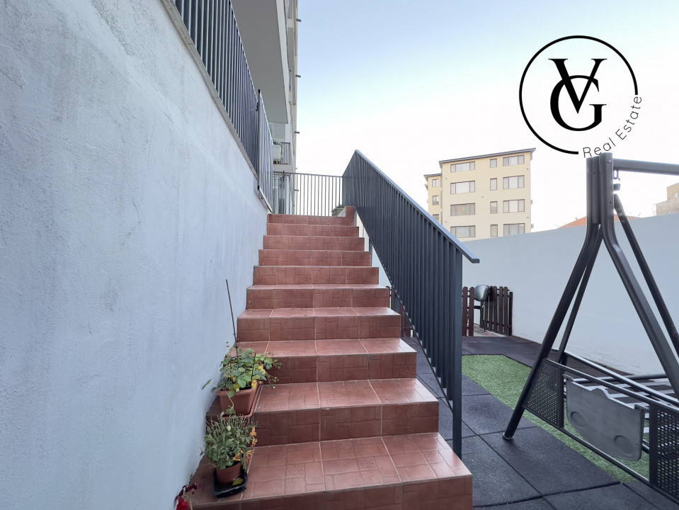 Apartament Compozitori, 101 mp curte în proprietate, garaj 
