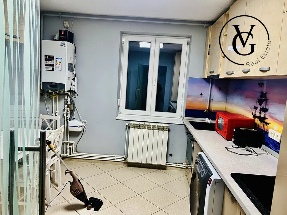 Apartament 2 camere - centrala proprie  - zona Tomis Mall