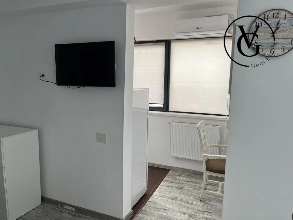Studio cu centrala proprie -  Zona Universitate