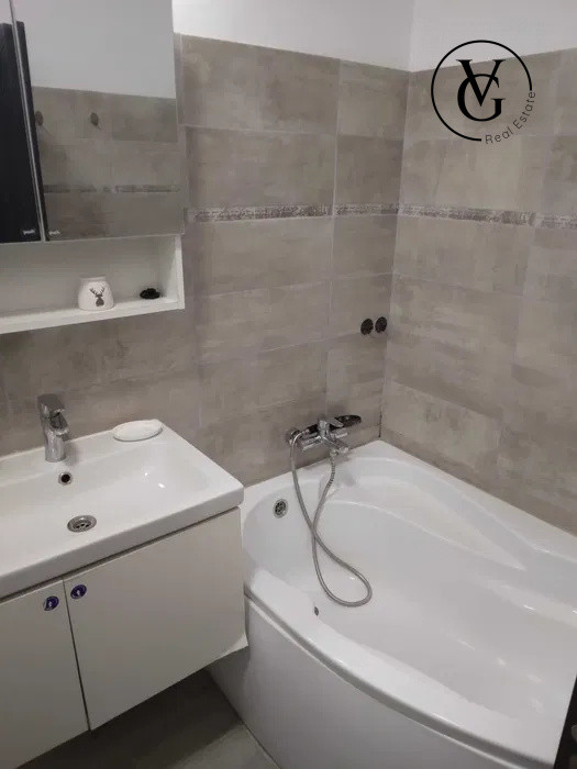 Apartament 2 camere + centrala proprie - Zona Campus