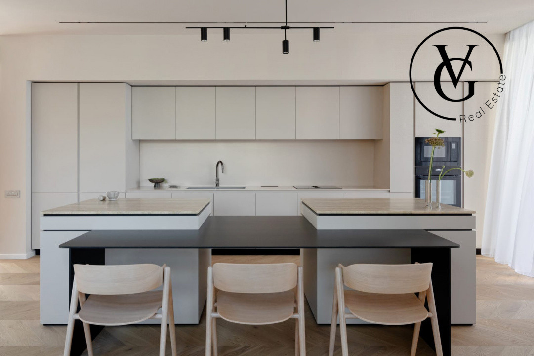 Vila cu 5 camere si piscina incalzita in Pipera 