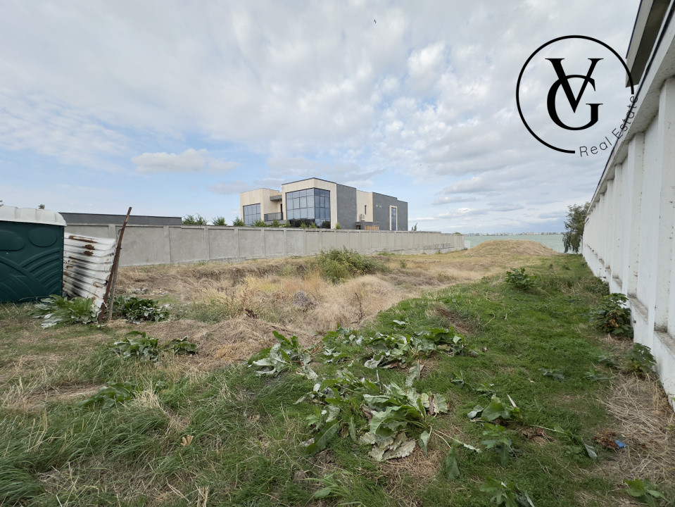 Teren construcții frontal  la lac -1784 mp -Ovidiu 