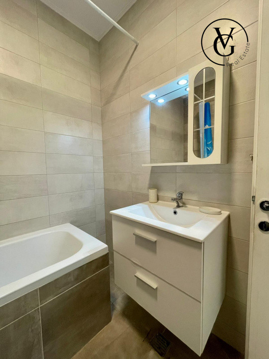 Apartament 2 camere + parcare - Palazu Mare