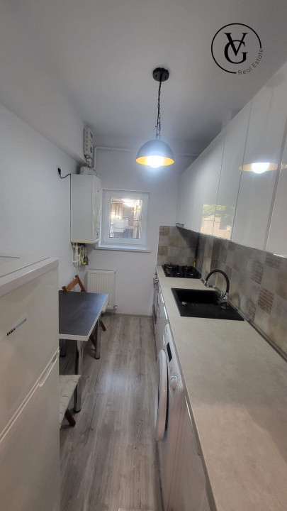 Apartament 2 camere + centrala proprie - Centru