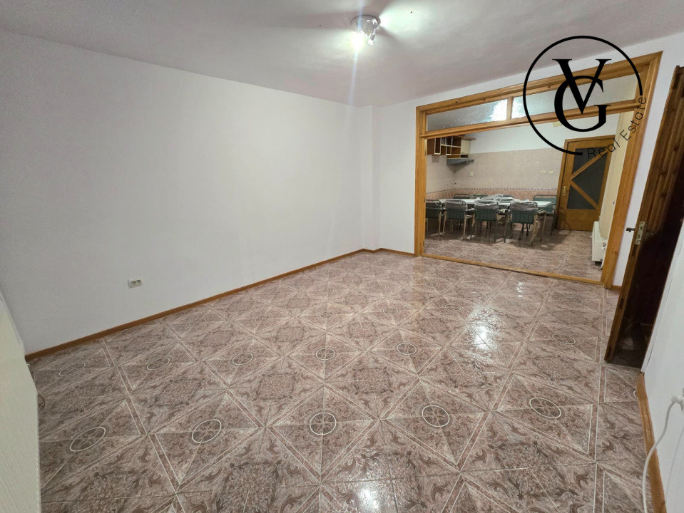 Casa P+E+M, 11 camere in zona INEL II, intre MARVIMEX si BRICK