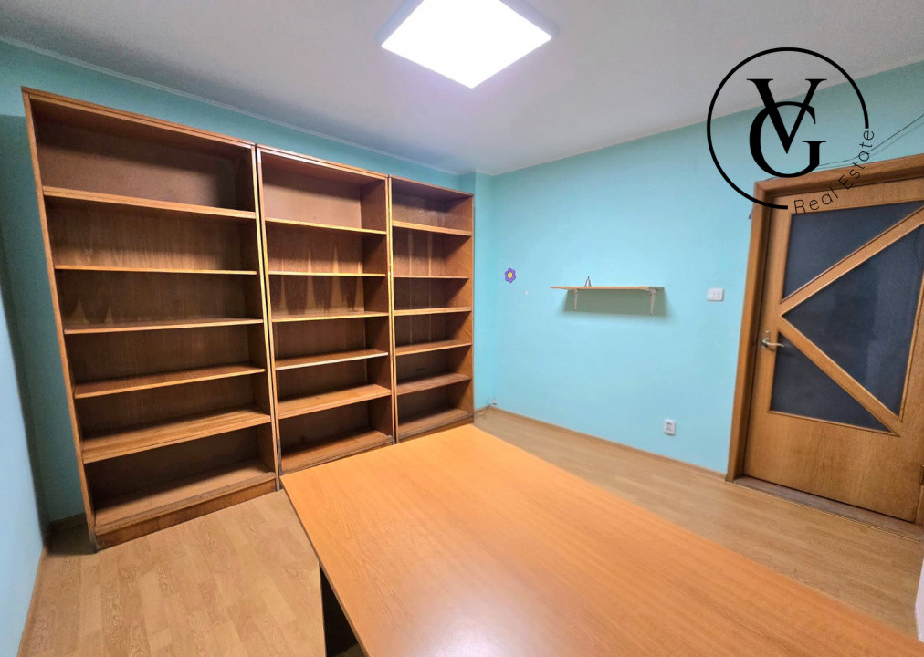 Casa P+E+M, 11 camere in zona INEL II, intre MARVIMEX si BRICK