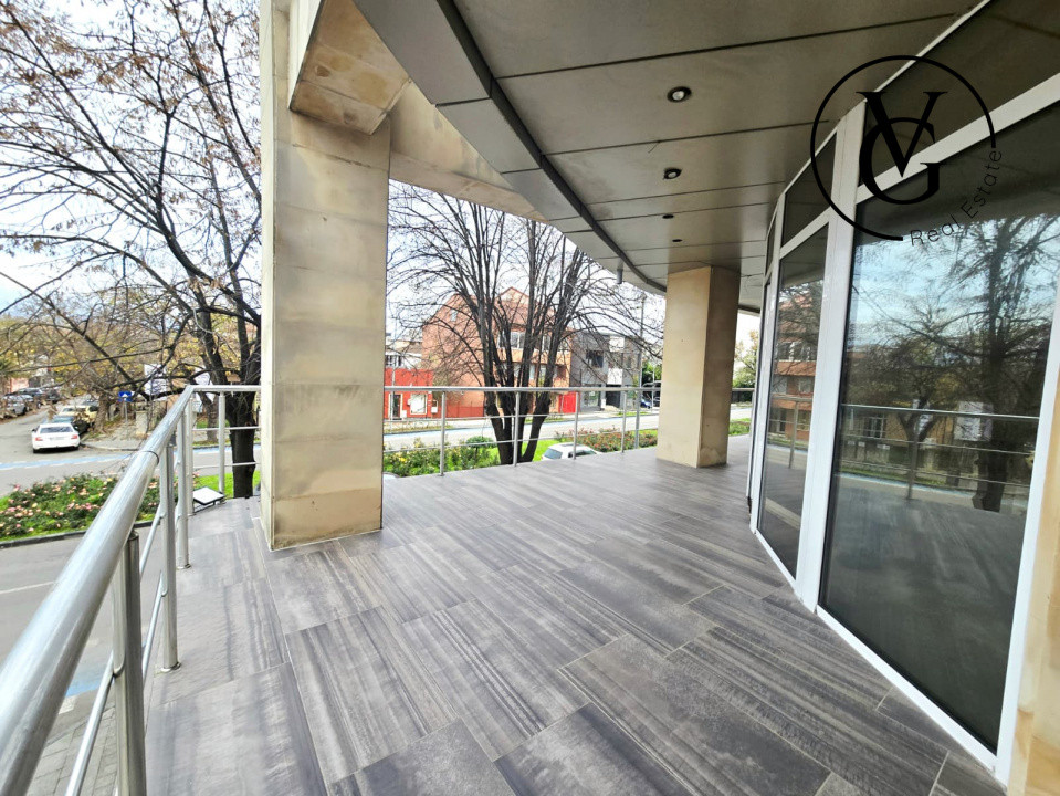 Spațiu comercial | Terasă panoramică | ideal cafenea, birouri, salon