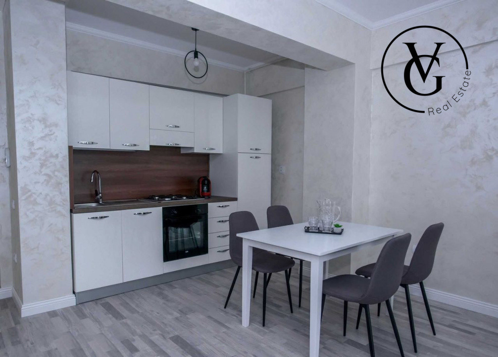 Apartament Mamaia Central cu vedere la lac si mare