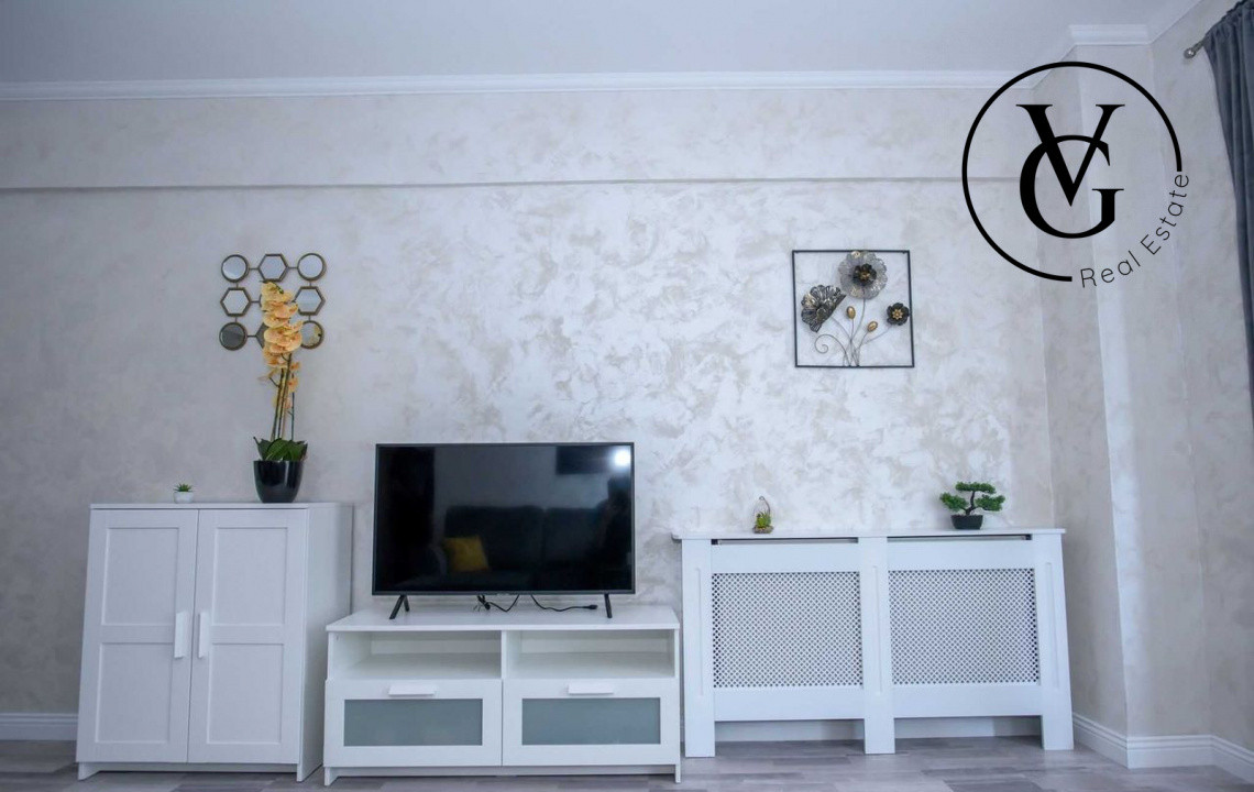 Apartament Mamaia Central cu vedere la lac si mare