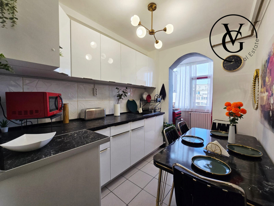 Apartament 2 camere | Vedere Panoramica catre mare | Centru