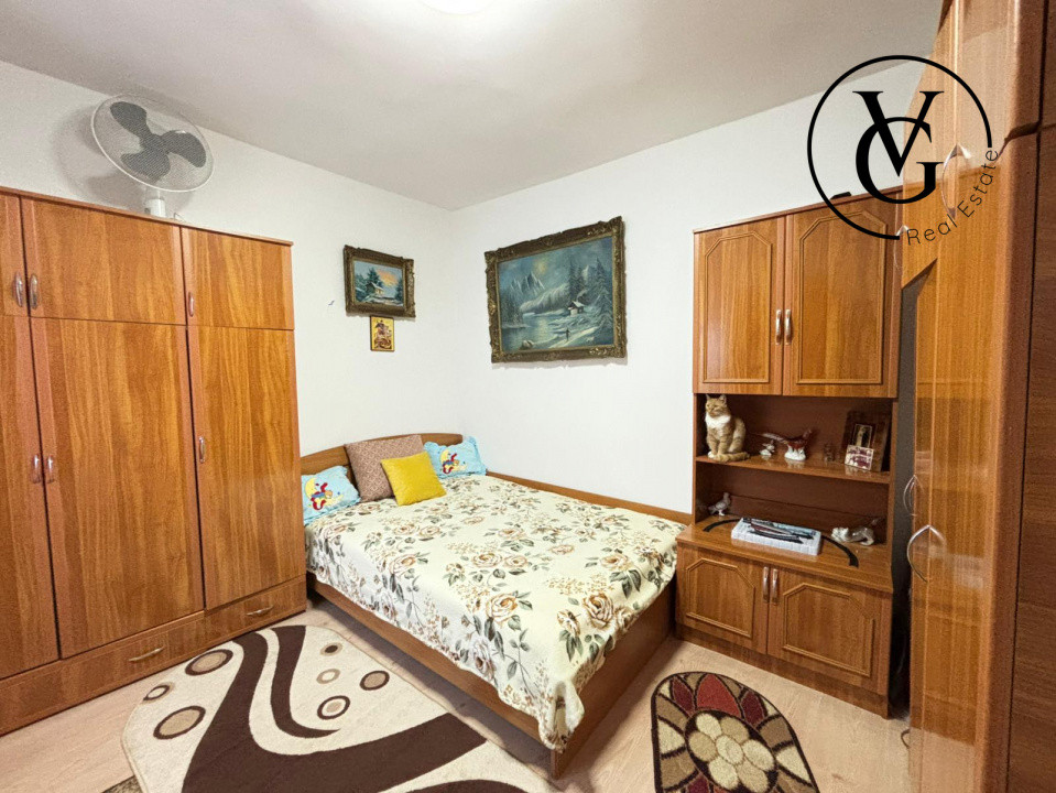 Casa la sol, 4 camere - 248 mp teren -  Ovidiu