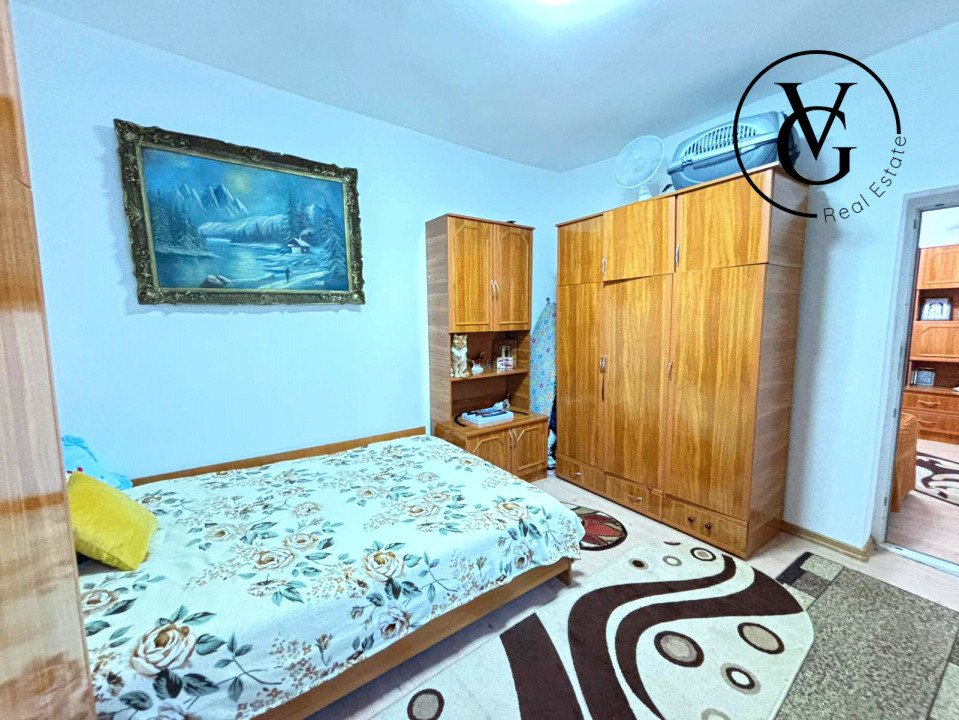 Casa la sol, 4 camere - 248 mp teren -  Ovidiu