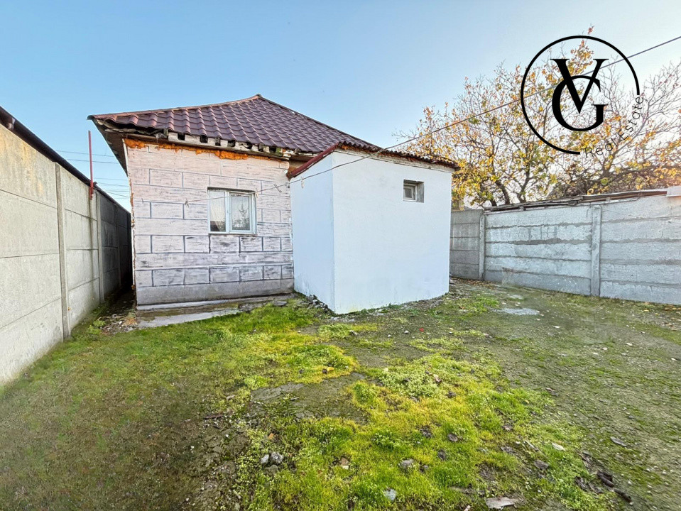 Casa la sol, 4 camere - 248 mp teren -  Ovidiu