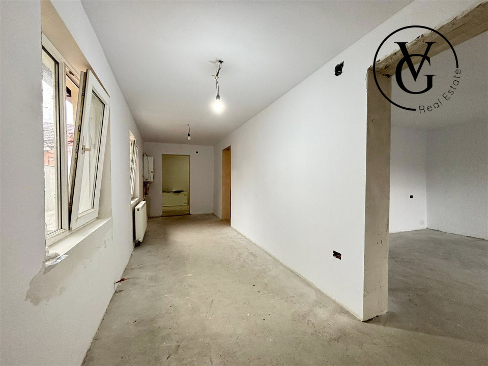 Casa la sol, 3 camere - 310 mp - Navodari